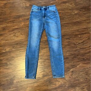 Judy Blue Women's Blue Jeans